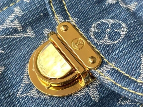 WIS PM VUITTON LOUIS MONTSOURIS 0829